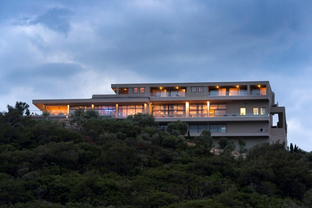 Aeolis Thassos Palace